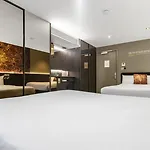 LUMA Concept Hotel